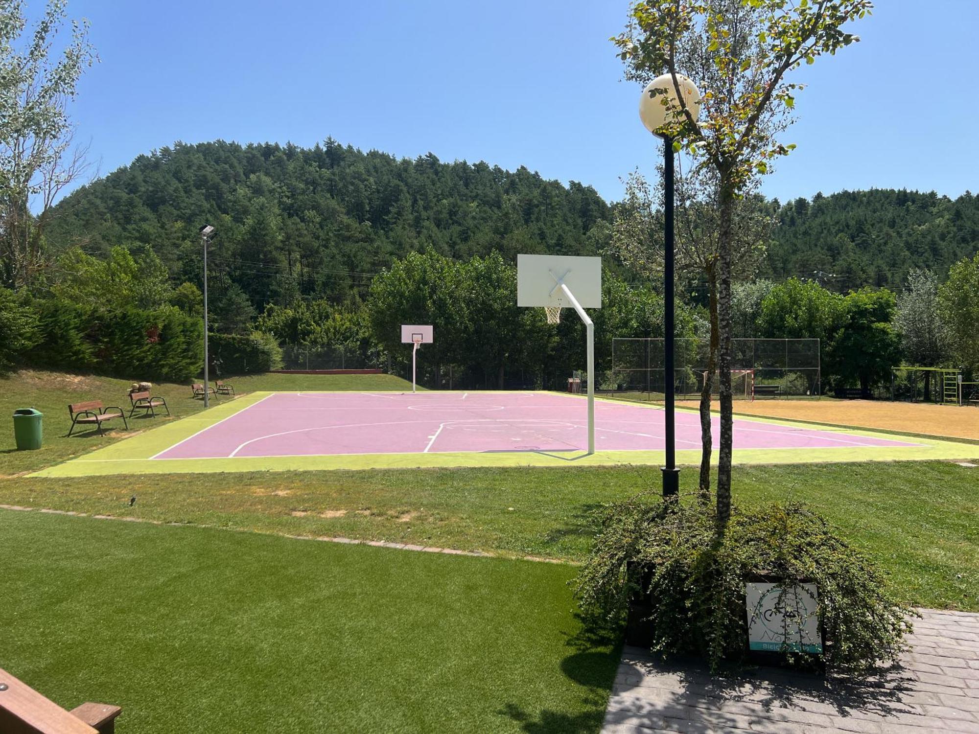 Camping Riera Merles Borredá Екстериор снимка